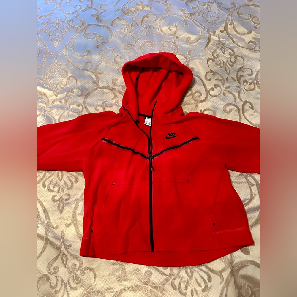 Women’s Nike Tech WindRunner full zip hoodie.  Size Med.